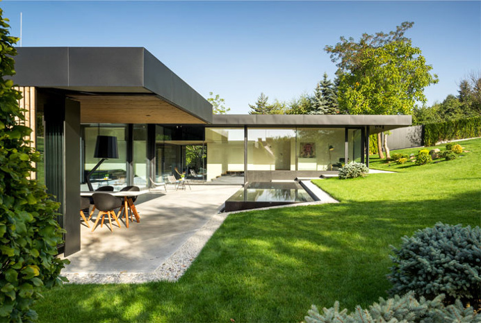 Pagoda House by I/O Architects -#architecture, #house, #home, #decor, #interior, #homedecor,