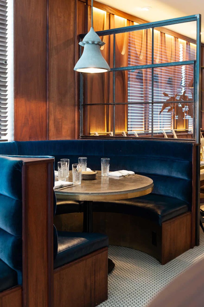 Eberly Restaurant, Bar and Cafe in Austin / Clayton & Little