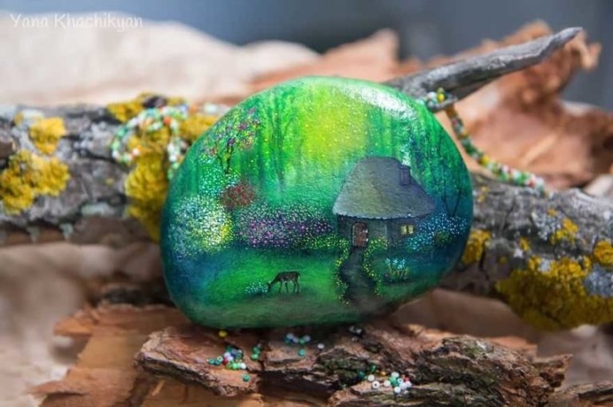 Miniature Oil Paintings on Stones by Yana Khachikyan