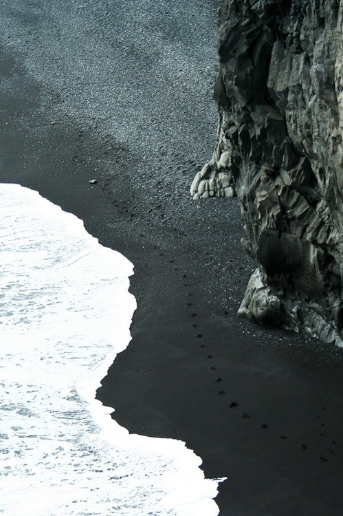tokyo bleep #blacksand #beach