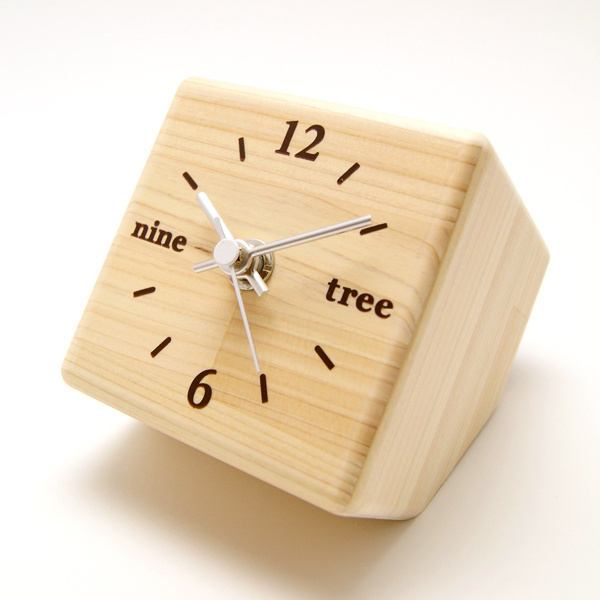 Tree O'clockxefxbcx88xe3x83x84xe3x83xaaxe3x83xbcxe3x83xbbxe3x82xaaxe3x82xafxe3x83xadxe3 #tree #colock #oclock #wood #desk #clock