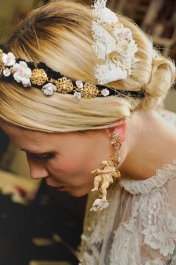 Sara Lindholm - Natasha Poly backstage at Dolce & Gabbana Fall... #natasha #poly #photography #dolce #fashion #gabbana