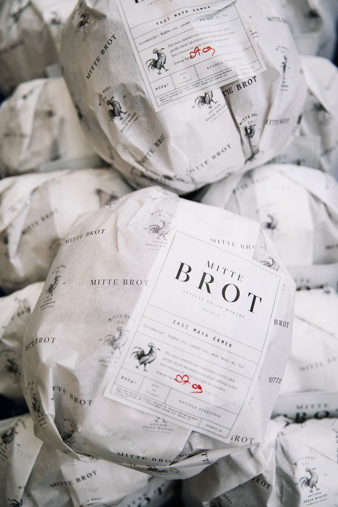 Mitte Brot Artisan Bread - Mindsparkle Mag Studio Born designed Mitte Brot – a boutique bakery, which produces daily fresh-from-the-oven artisan sourdough breads. Their breads are crafted using only natural and locally sourced goods from various regions in Turkey. #logo #packaging #identity #branding #design #color #photography #graphic #design #gallery #blog #project #mindsparkle #mag #beautiful #portfolio #designer