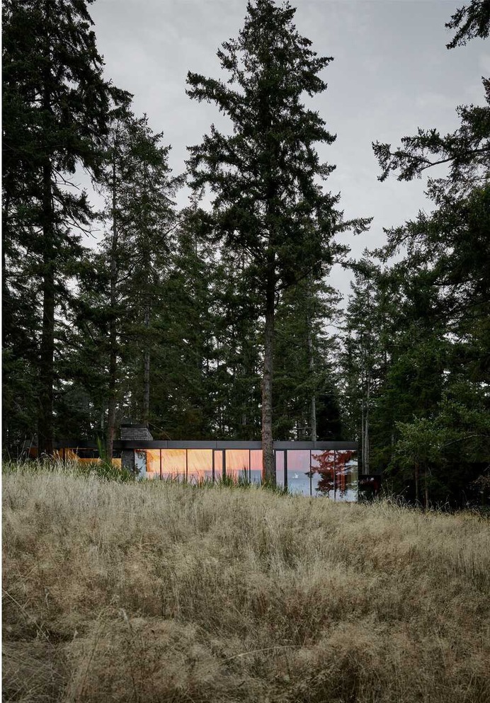 Whidbey Farm Designed as Both Vacation House and Part-Time Residence