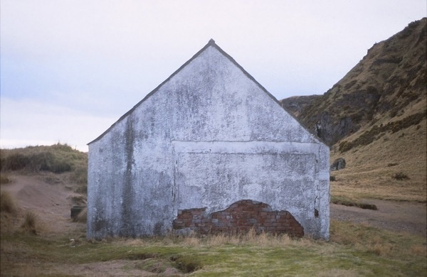 Scotland | Triangular Love. #house #uk #portrait #scotland #beach