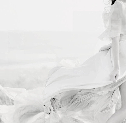 Photography #wind #dress #photography #woman