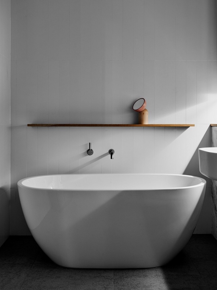 A Luxurious Residence at the Top of the Hampton Hill Development