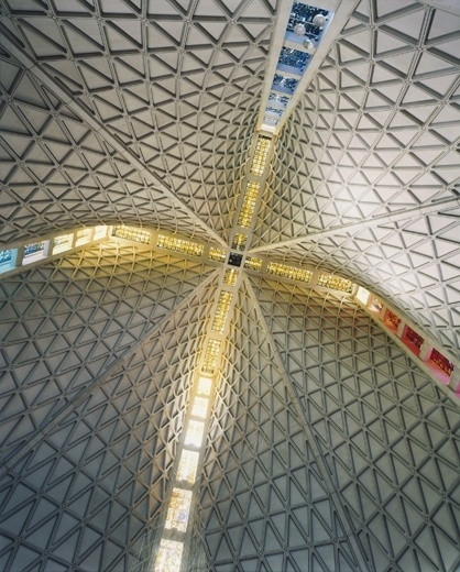Space and light and order - but does it float #morlinghaus #christoph #photography #architecture