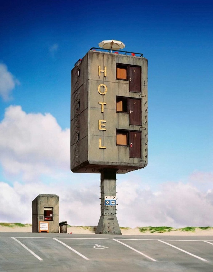 Small Worlds: Creative Miniature Scenes by Frank Kunert
