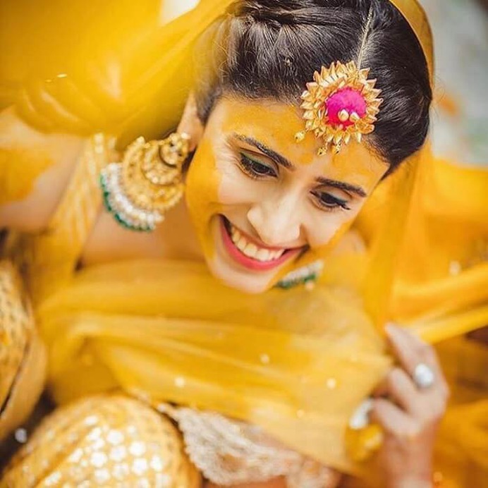 26 Handpicked Gota and Floral Maang Tikka Designs