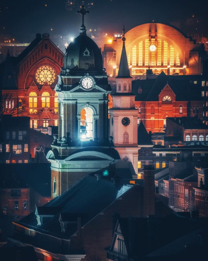 Moody and Cinematic Urban Photography by Steve Zeinner