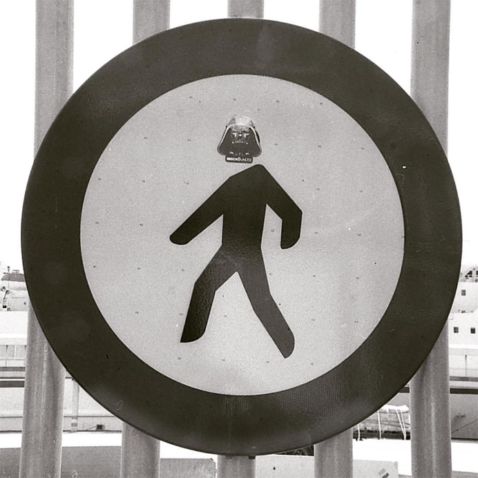 I am your father #art #bcn #blackandwhite #bw #photo #cool #starwars #darthvader #traffic #trafficsignal #instagood #fun #funny