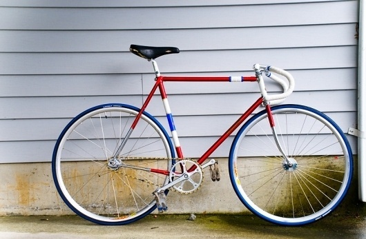 2231768752_f68de27043_o.jpg (800×524) #british #bicycle #fixed #retro #gear #speed #bike #single