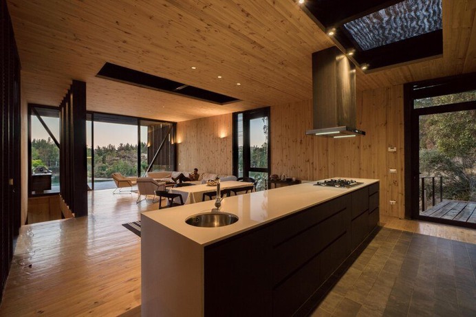 kitchen, Lake Rapel, Chile / hsu-rudolphy