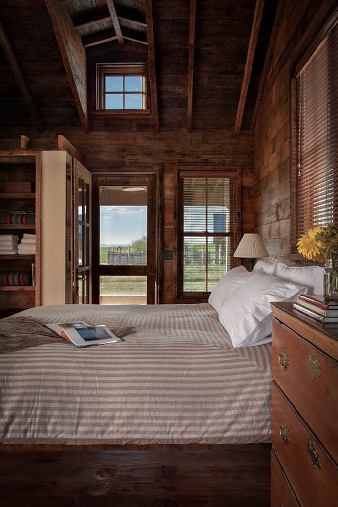 Shilo Ranch Compound by Miller Architects