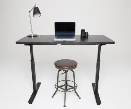 StandDesk takes design to its limits. This automatic height-adjusting desk lets you work sitting or standing in the office. #design #office #product #furniture #industrial #desk