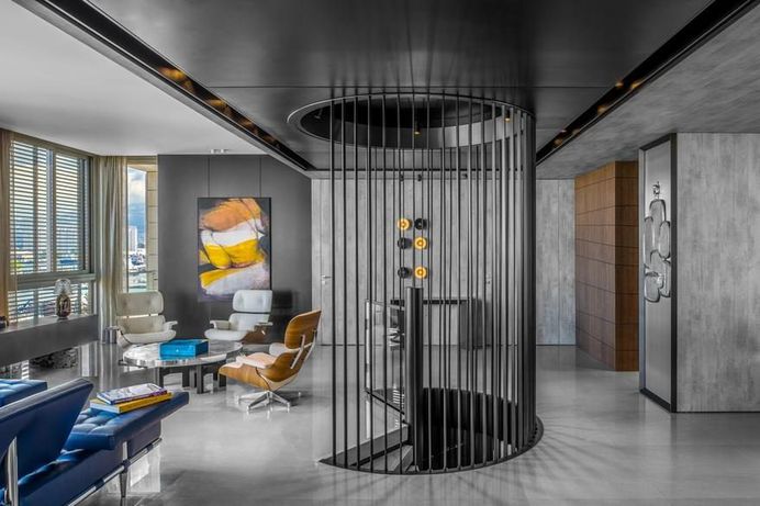 Modern Duplex Family House in Downtown Beirut 6