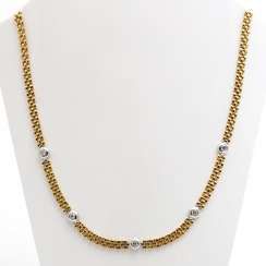 Necklace with 5 diamonds