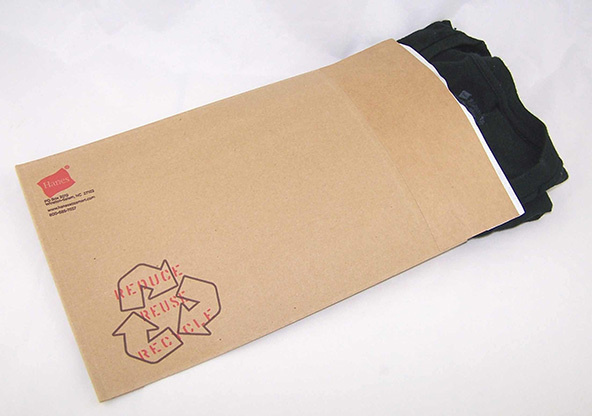 Hanes T-shirt - Sustainable Packaging Design #packaging #design #graphic #3d
