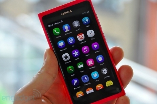 Nokia N9 detailed hands-on - Engadget Galleries #phone #interaction #interface #product #mobile