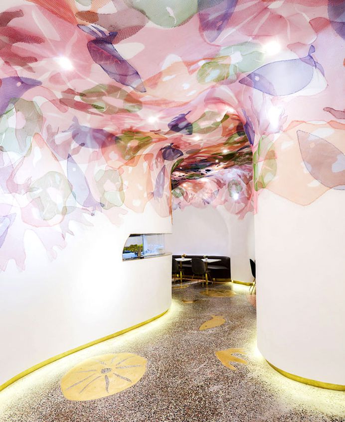 Restaurant Decor Resemble an Underwater Fantasy World - InteriorZine