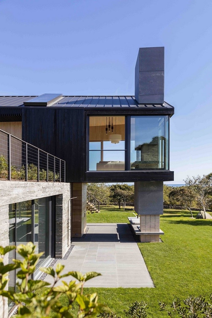 Chilmark House 1