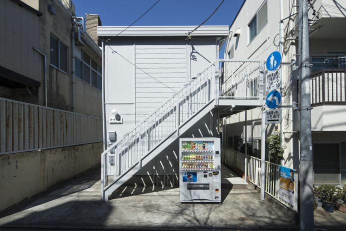 Apartments in Waseda by Roovice