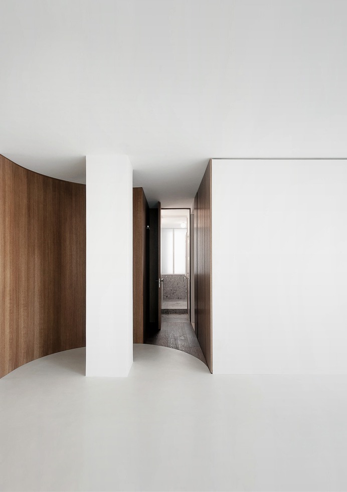 Apartment P42 by Nicolas Dorval-Bory Architects