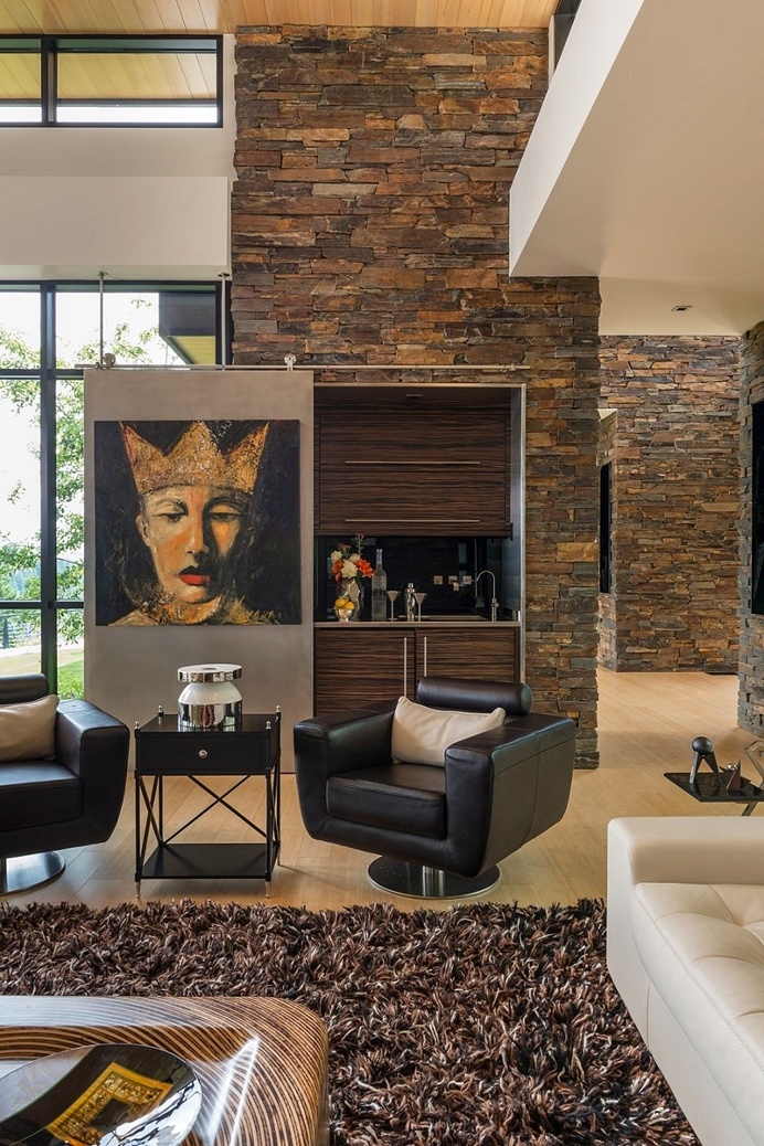 Skyhouse – Family Mountain Retreat Surrounded by Hills and Trees