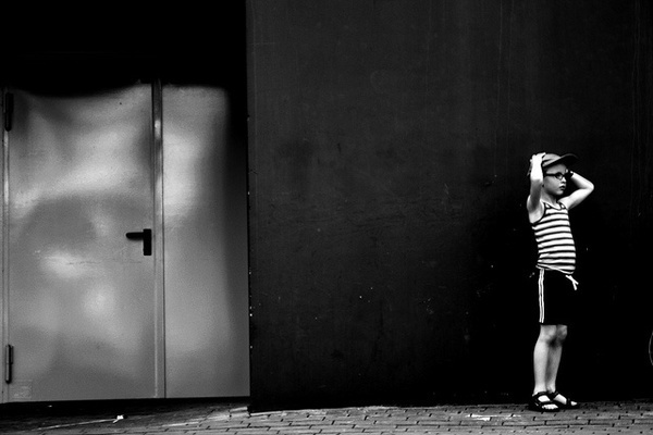 Photographer Mills Robinhood #inspiration #white #black #photography #and