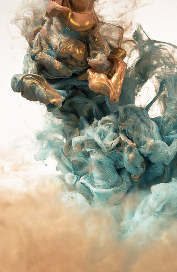 Stunning Photography of Metallic Ink Clouds by Albert Seveso_3 @ GenCept #photography #metallics