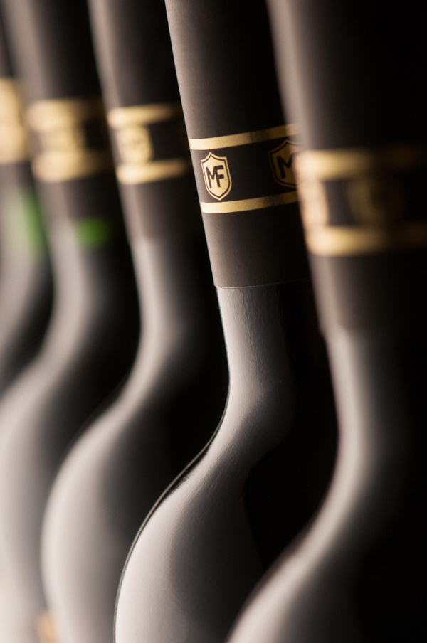 Vinhos Maufer on Behance #photo #shoot #wine