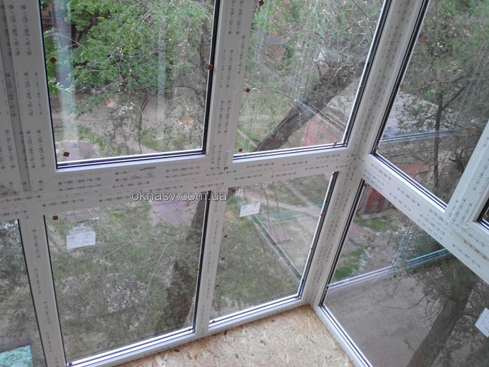 French balcony | Krivoy Rog | Price http://oknasv.com.ua/frantsuzskiy-balkon-rasshireniye Expansion of the balcony | Reinforcement of the slab of the balcony | French glazing | French Window