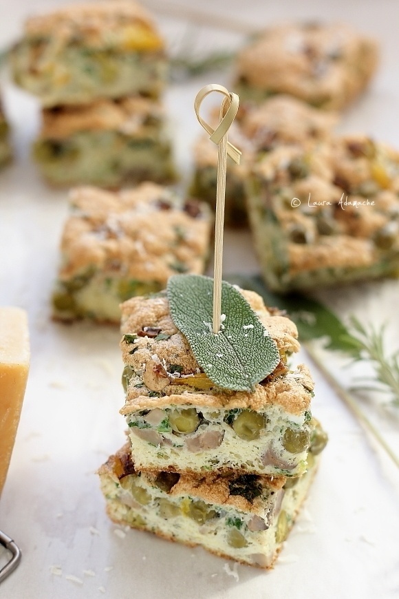 Baked Omelett mit Erbsen und Champignons (diätetische pea omelette Detail) #food