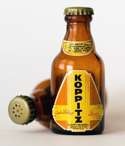 momentitus (Salt and Pepper Shakers (by All Over Beer)) #beer #packaging #design #texture #label #vintage #type