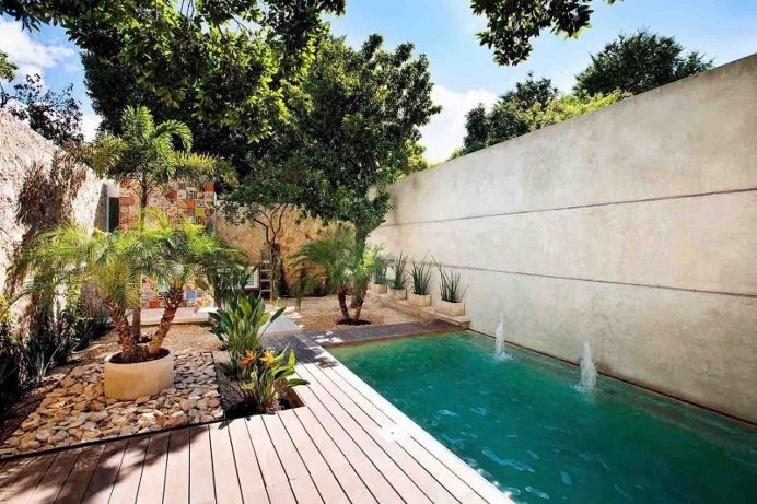 Merida House combines traditional Mexican elements with contemporary design