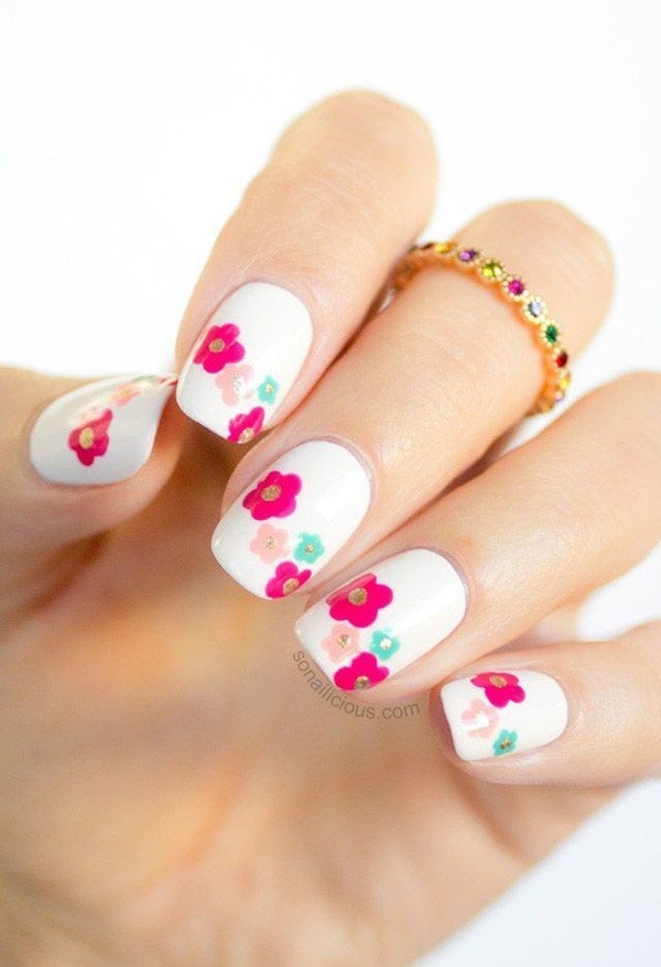 Warm flower nails for Spring