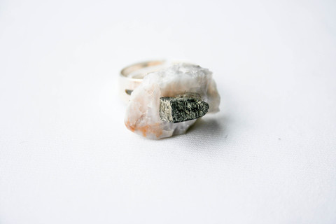 Gulābī Stack #pyrite #crystal #rock #design #pulse #jewelry #parallel #ring