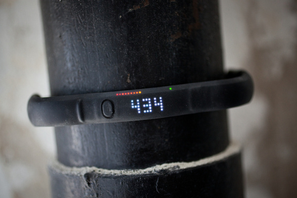 Nike+ FuelBand SE SportBand #tech #gadget #ideas #gift #cool