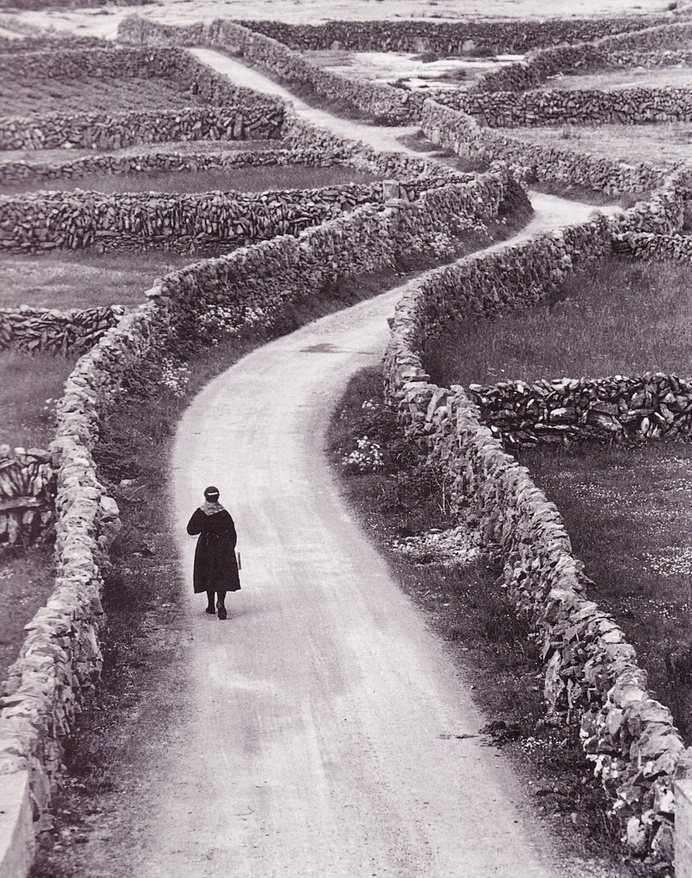 The Aran Islands – Another World ... Photography by Bill Doyle #old #aran #woman #path #island #photography #vintage #scotland #walk