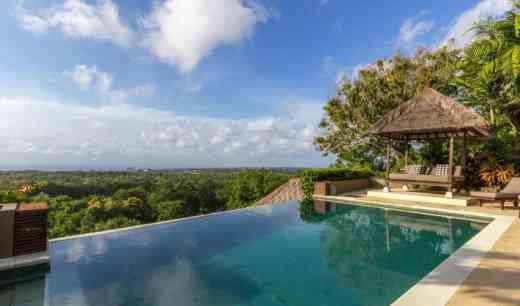 Perched high on a hilltop in the south of Bali, with magnificent 200 degree views of the beautiful scenery and stunning Indian Ocean, the villa offers a inclusive getaway experience for those in need of a real holiday.