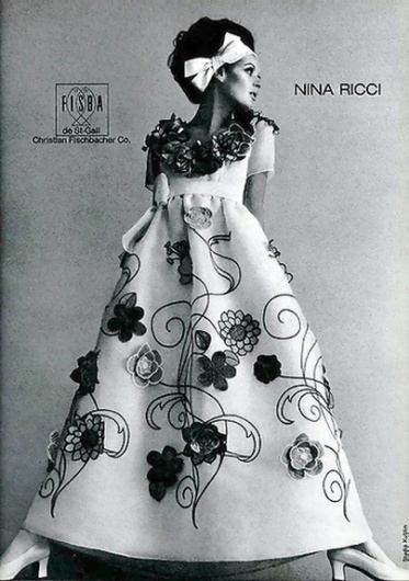Merde! - tammy17tummy: Nina Ricci, photo by Tom Kublin,... #fashion #photography