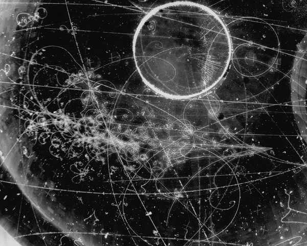 NASA (scanzen: Particle Tracks On Film from the...) #space