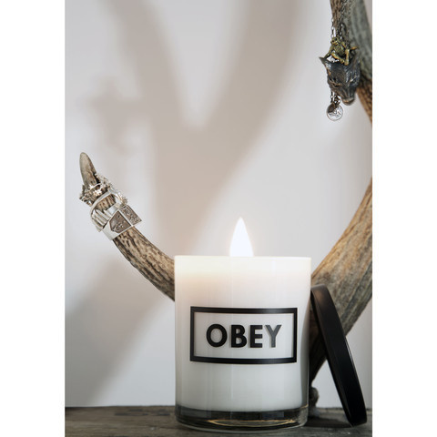 Awesome Candle by Crawlers #rings #candle #design #photography