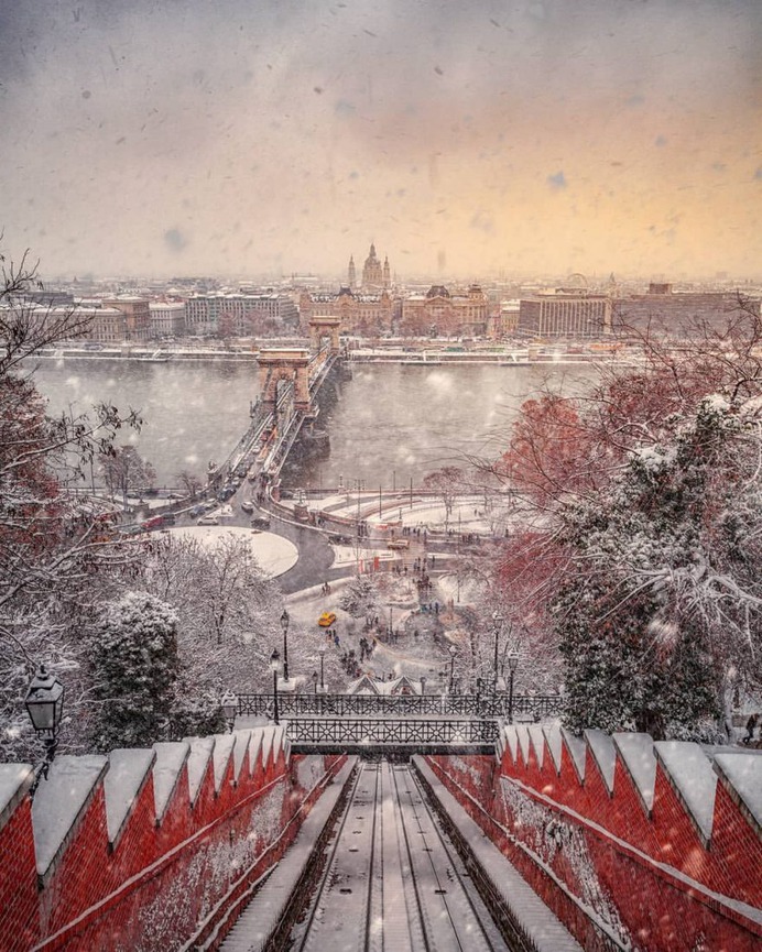 Beautiful Cityscapes and Street Photography by Krenn Imre