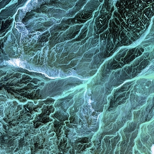 A process cannot be understood by stopping it. Understanding must... - but does it float #ocean #photography #satellite
