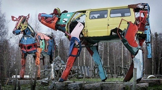 Gigantic Cows by Miina Äkkijyrkkä | bumbumbum #sculpture #art #cow