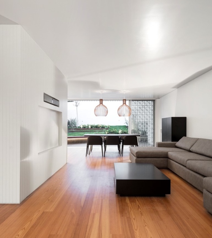 Refurbishment of a Semi-Detached House in Restelo Neighbourhood, in Lisbon