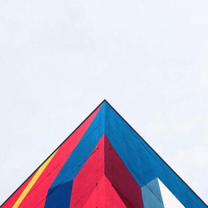 Creative Minimalist, Geometric and Colorful Street Photography by Jeka Shohirev
