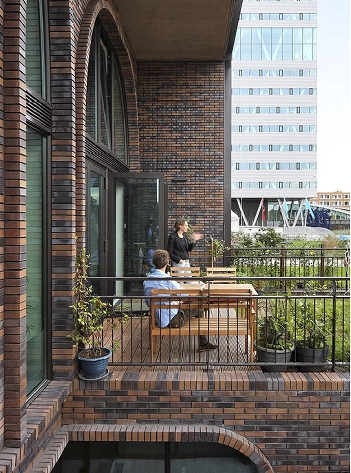 DIY-Housing in Amsterdam – Amstelloft by WE Architecten